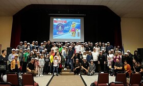 Foto 1 / Lojas MM presenteia colaboradores com viagem de navio
